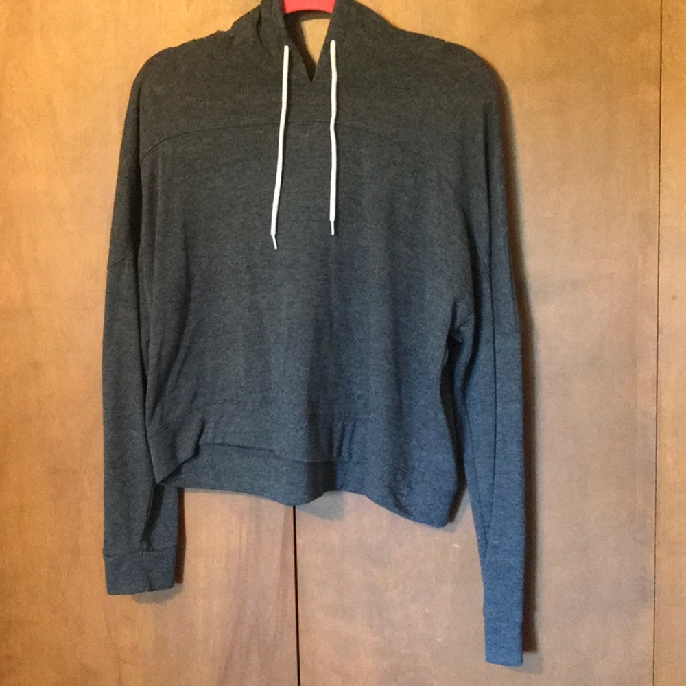 Cropped hoodie